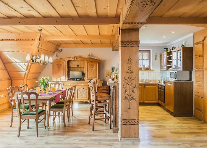 Rent Like Home - Stroma 32A
